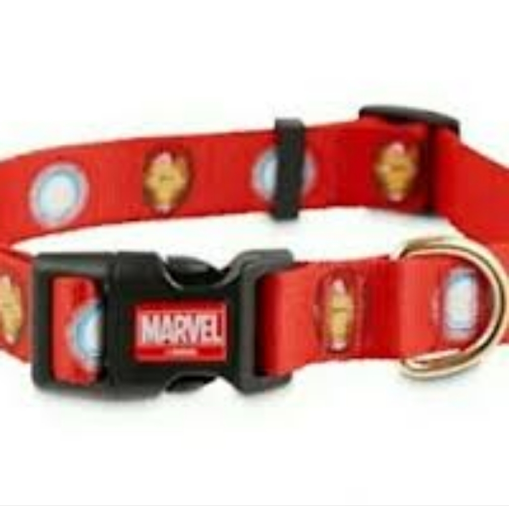 Iron man dog collar and matching leash set. Collar size large